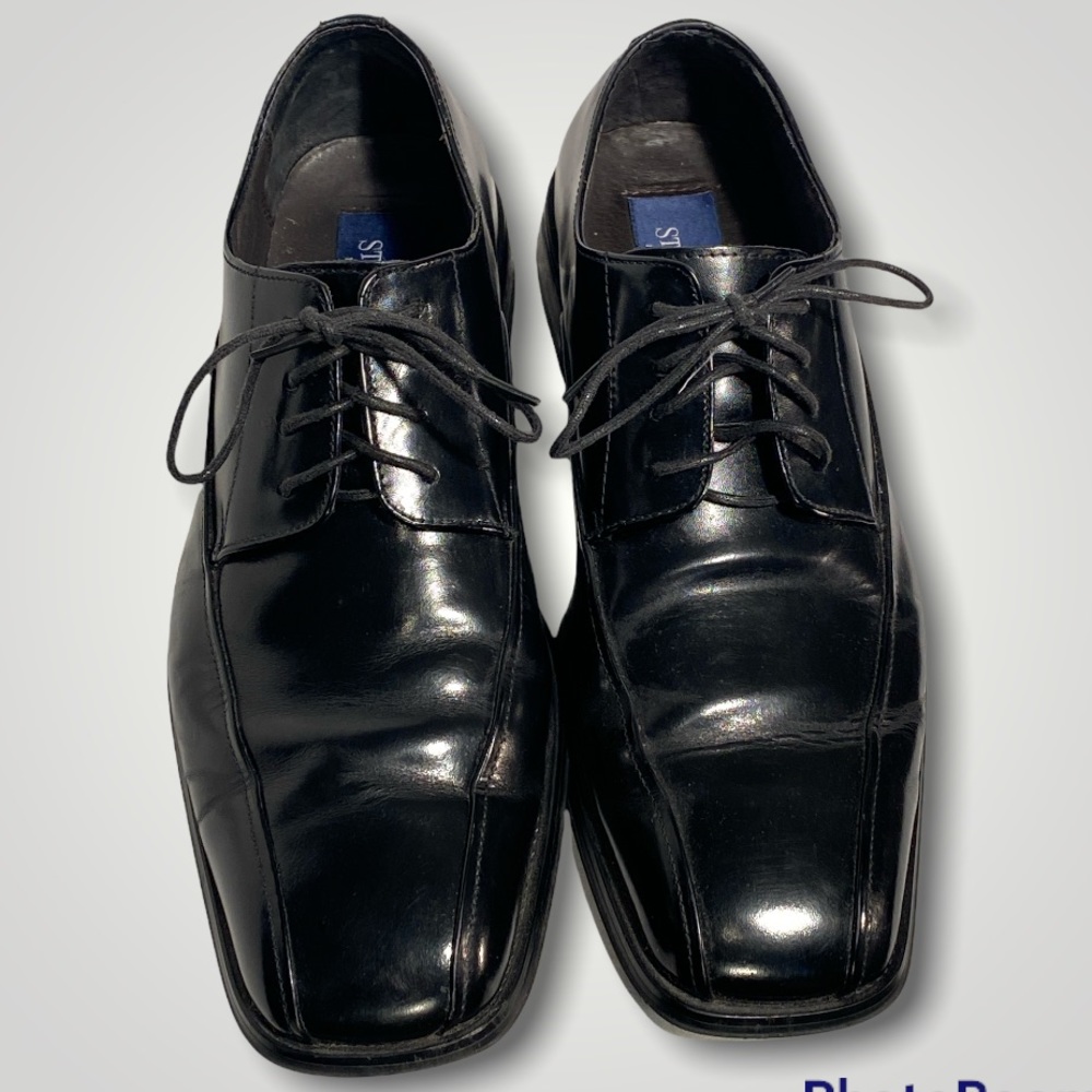 Stafford Men’s Leather Shoes Size 9M.